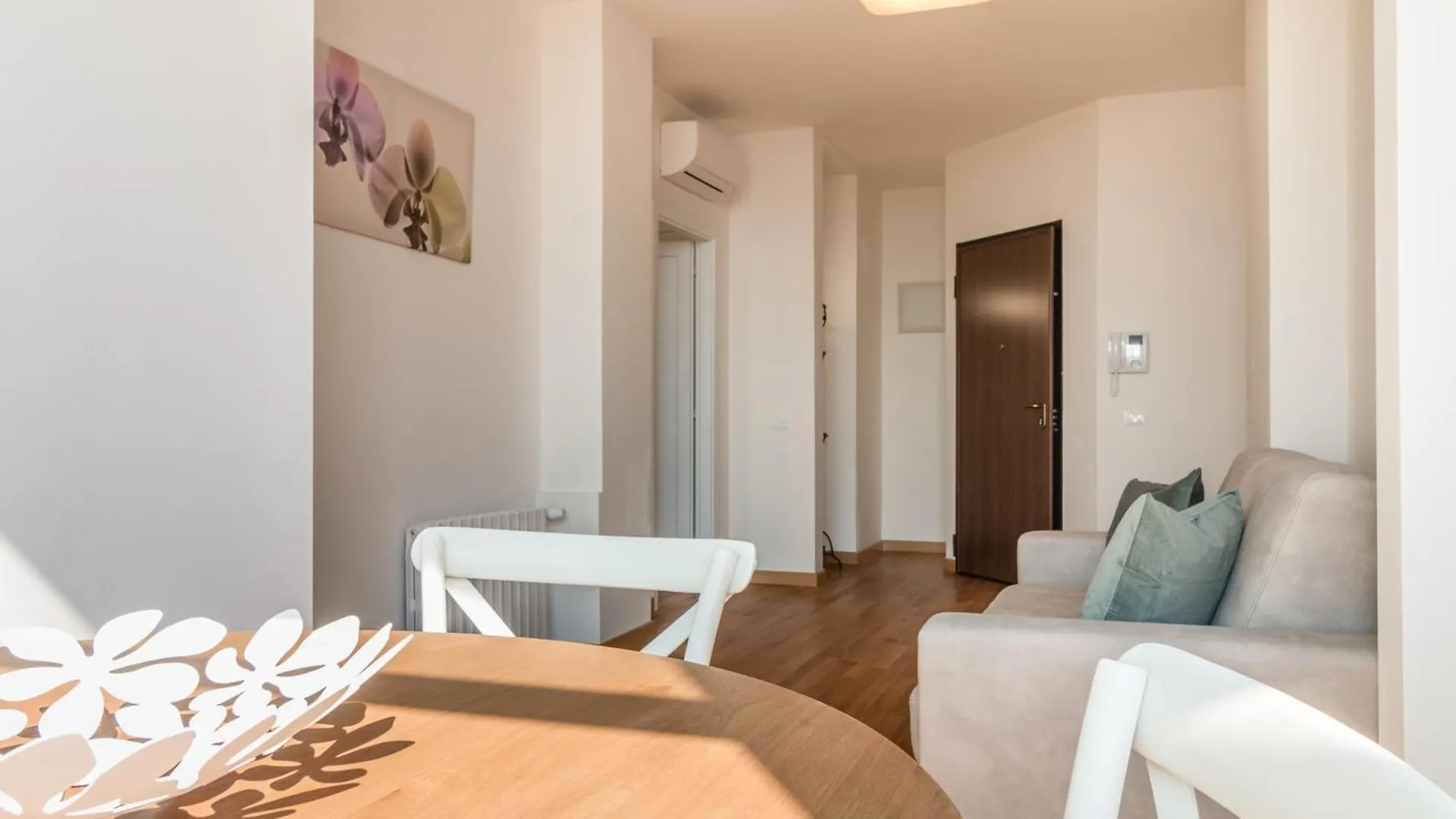 Padova Tower 13Th Floor Apartment