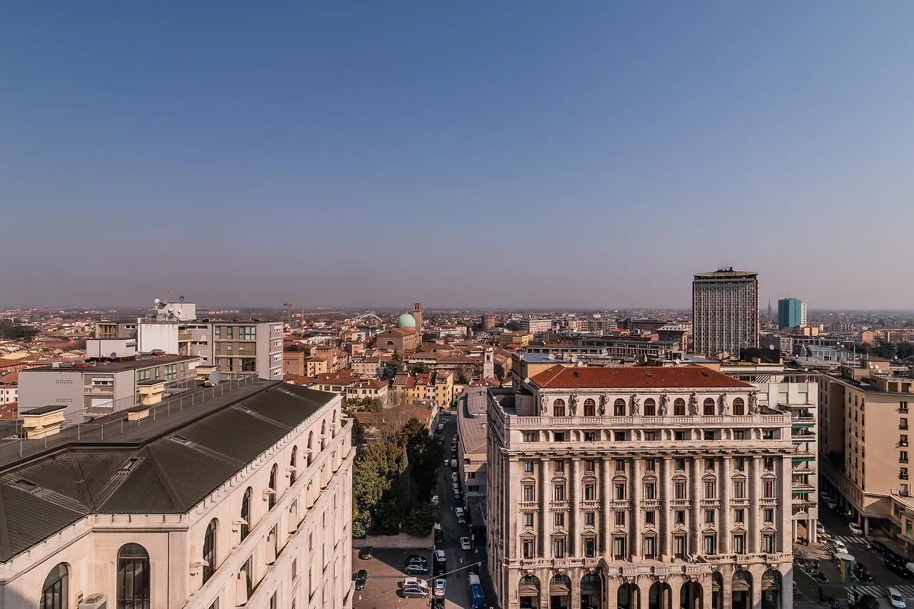 Padova Tower 13Th Floor Apartment