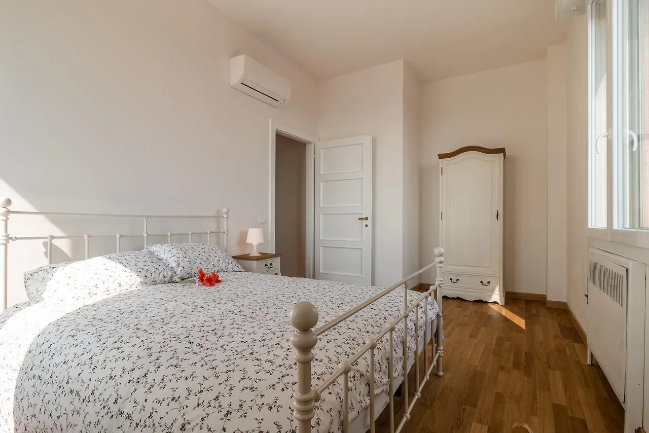 Padova Tower 13Th Floor Apartment