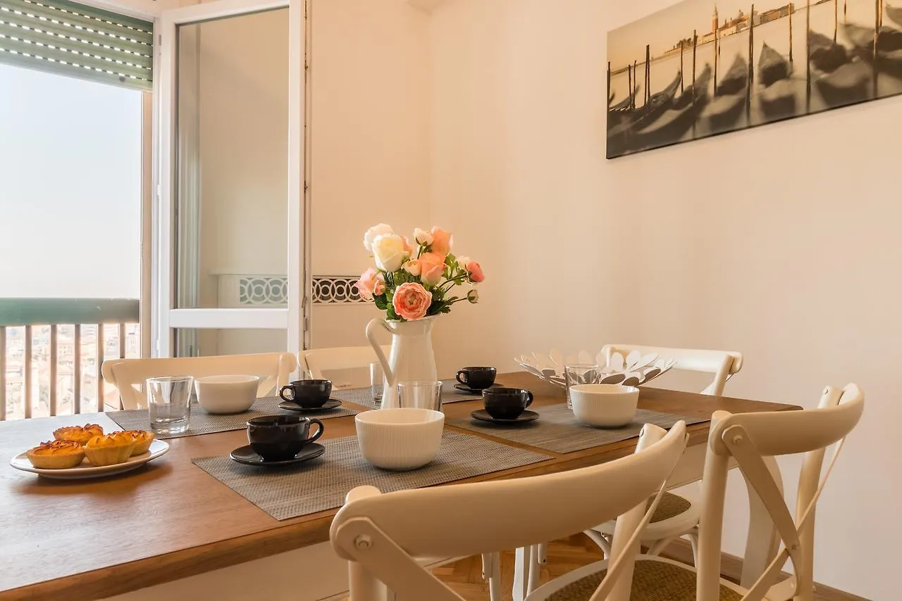Padova Tower 13Th Floor Apartment