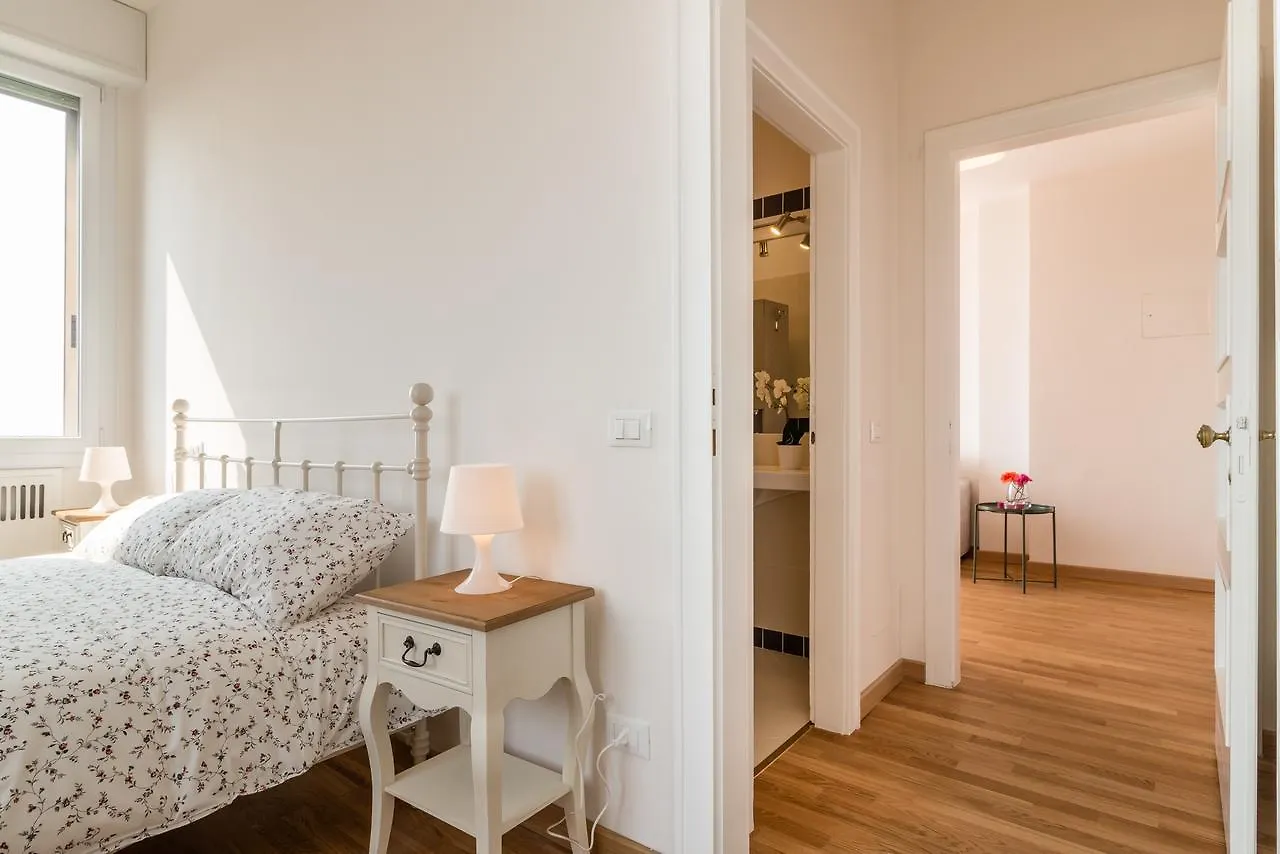 Padova Tower 13Th Floor Apartment