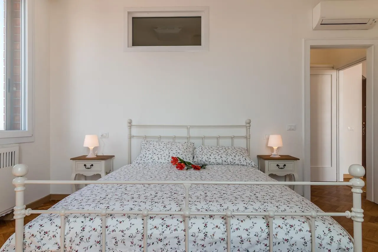 Padova Tower 13Th Floor Apartment Italy