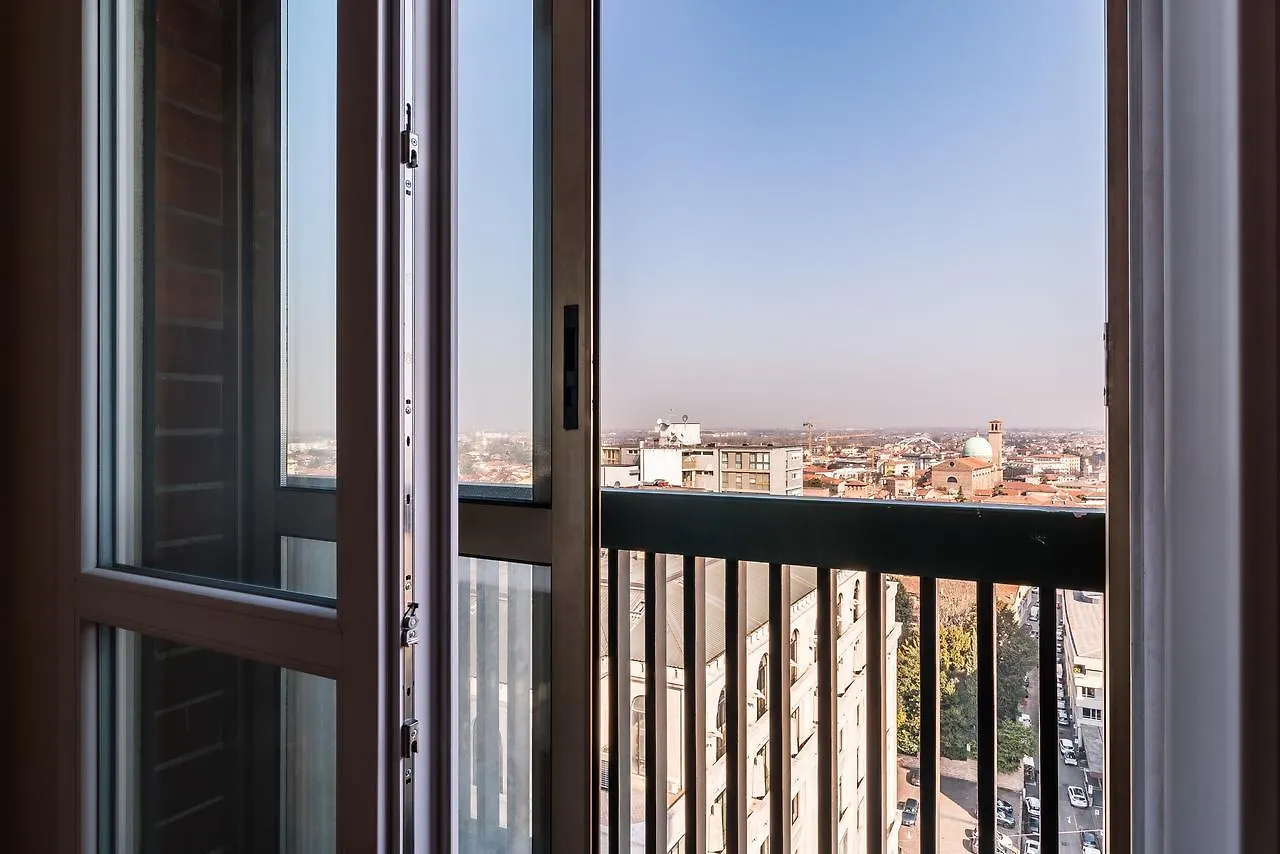 Padova Tower 13Th Floor Apartment Italy