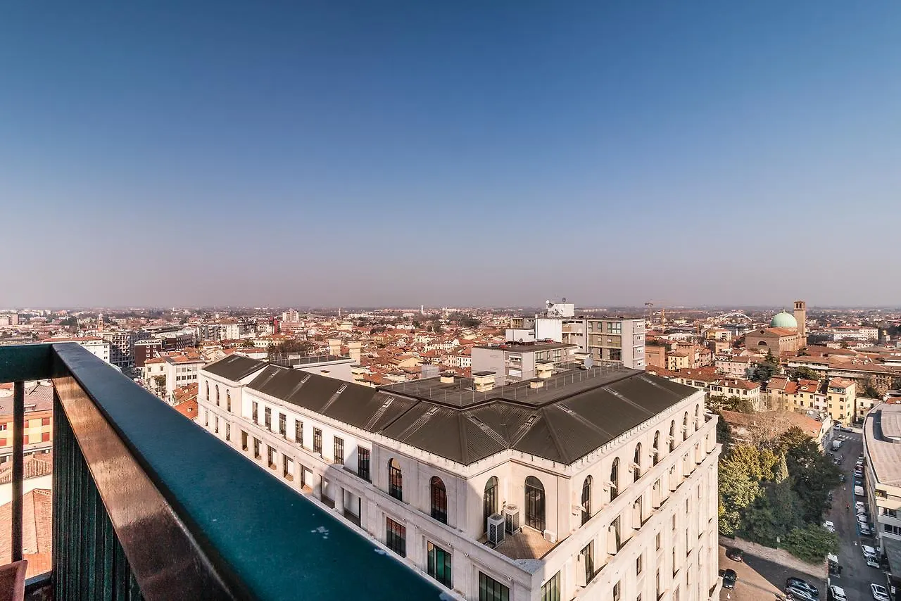Padova Tower 13Th Floor Apartment 0*,  Italy