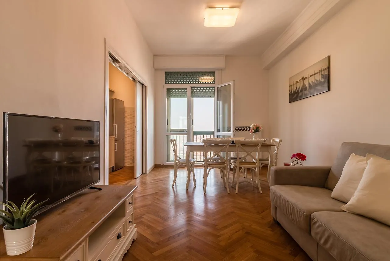 Padova Tower 13Th Floor Apartment